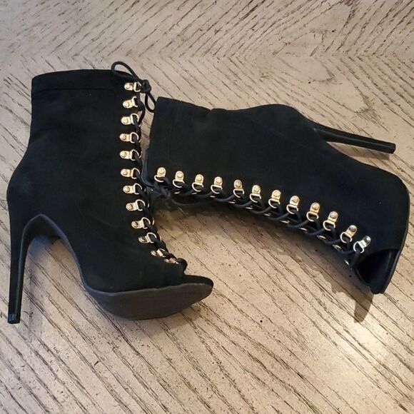 Black open toe suede booties zip up. Size 7 - Picture 1 of 8